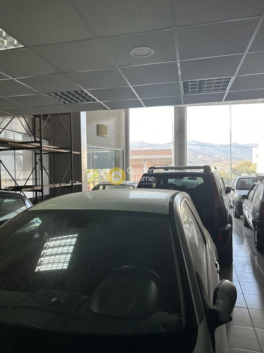 Retail Store in Nea Olimpia, Kamatero — Photo 4 of 5