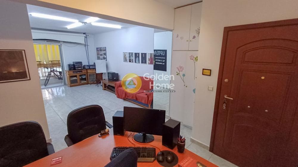 Apartment in Neo Faliro, Piraeus — Photo 1 of 13
