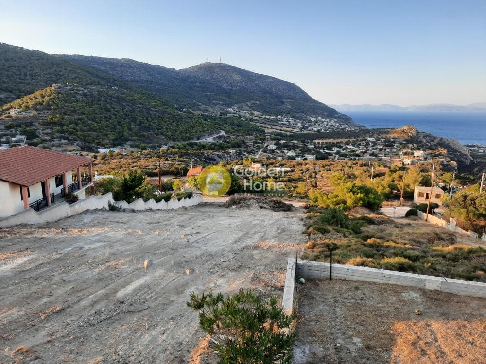 Parcel in Milos, Keratea — Photo 1 of 9