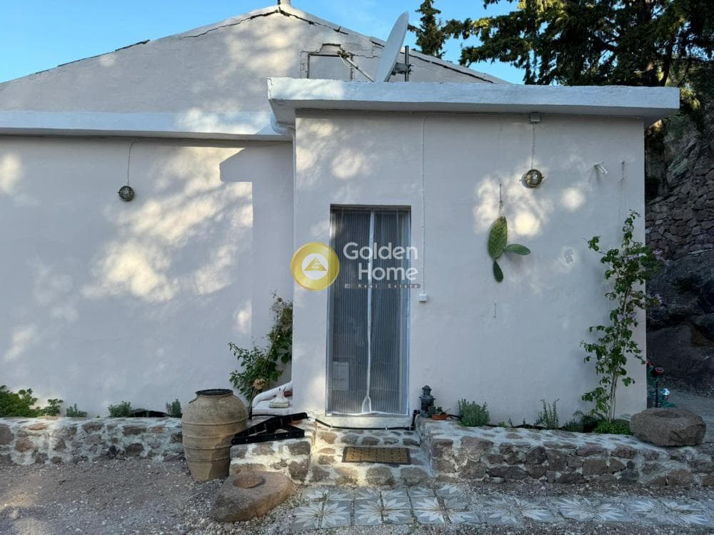 House in Center, Poros — Photo 11 of 12