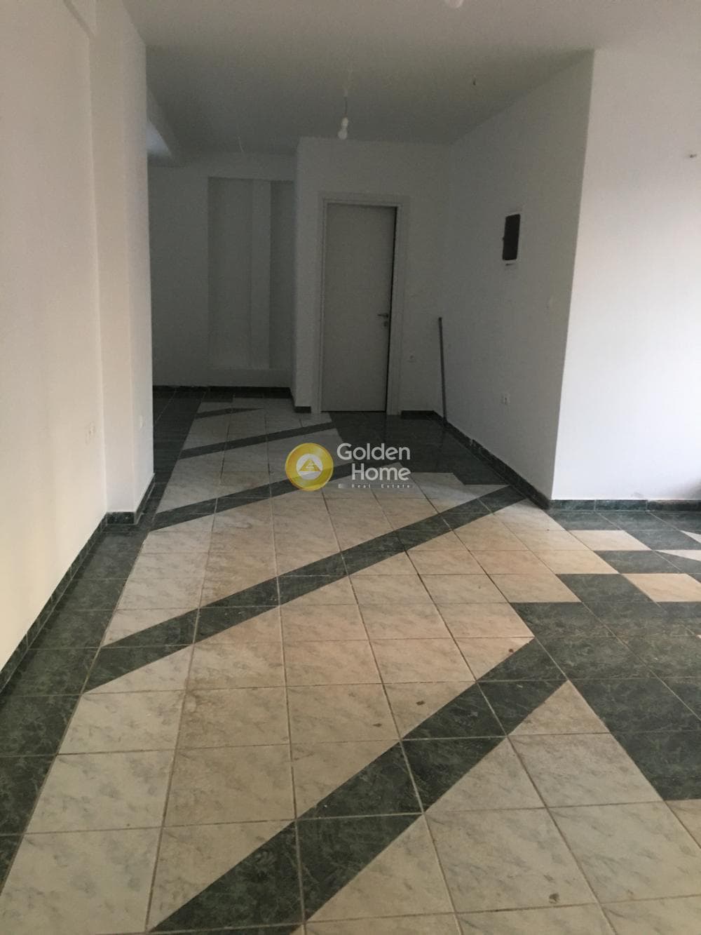 Retail Store in Plateia Davaki, Kalithea — Photo 5 of 8