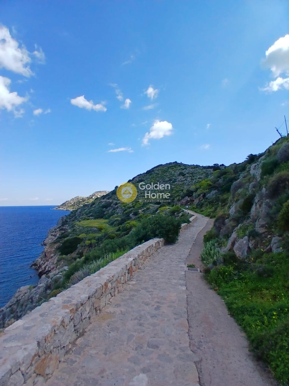 Parcel in Limioniza, Hydra — Photo 2 of 3