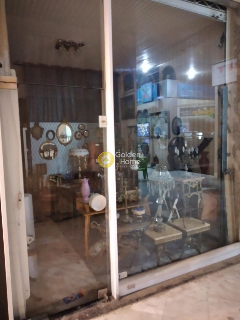Retail Store in Karagianneika, Galatsi — Photo 2 of 3