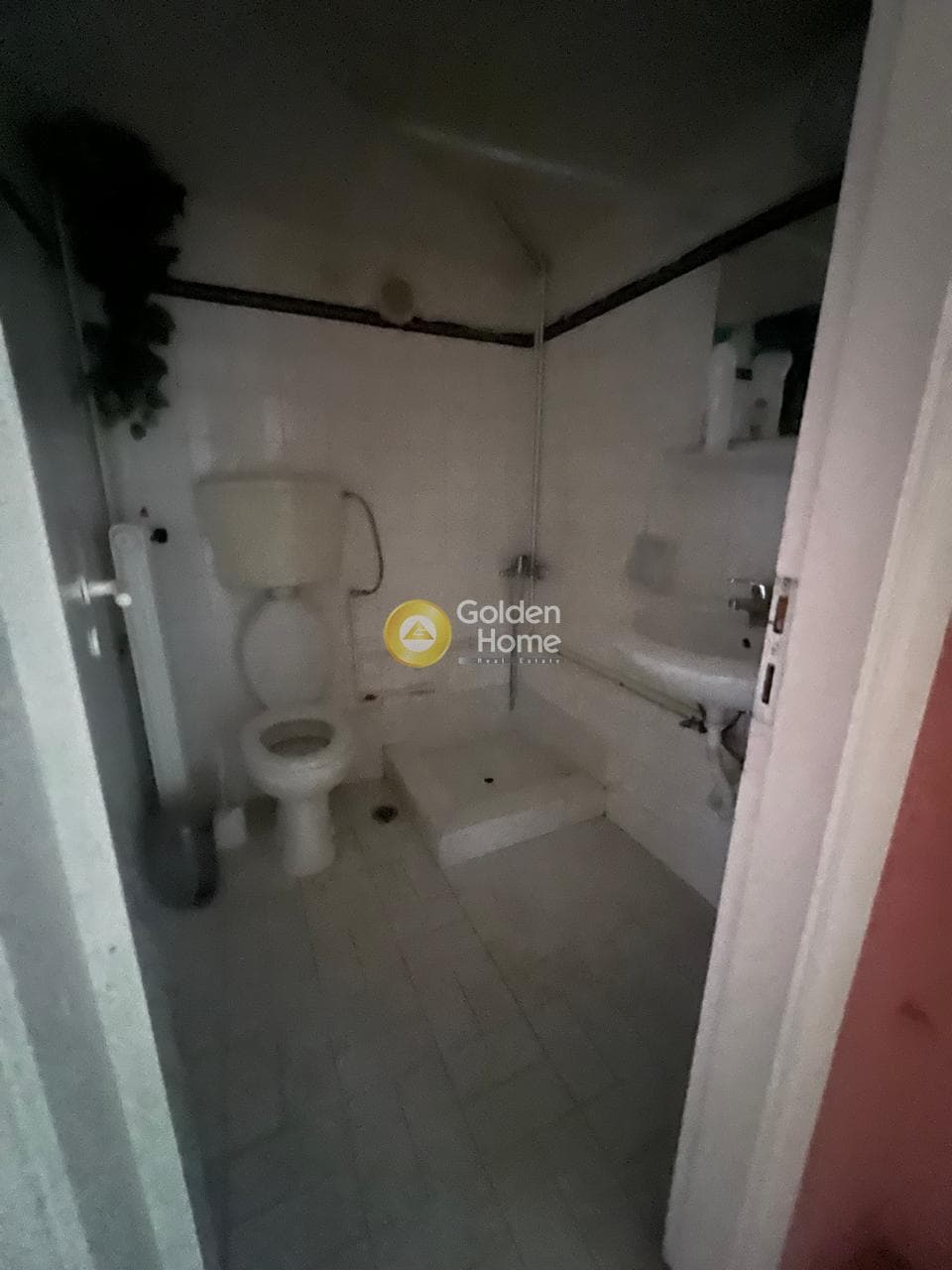 Office in Platia Koumoundourou, Kentro — Photo 10 of 12