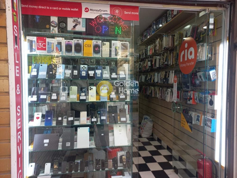 Retail Store in Omonoia, Kentro — Photo 4 of 6