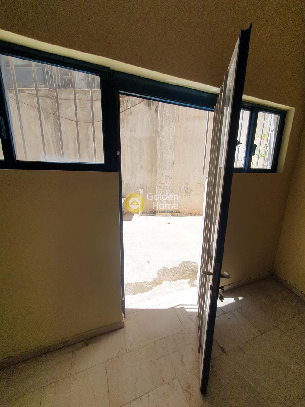 Retail Store in Akadimia, Kentro — Photo 7 of 9