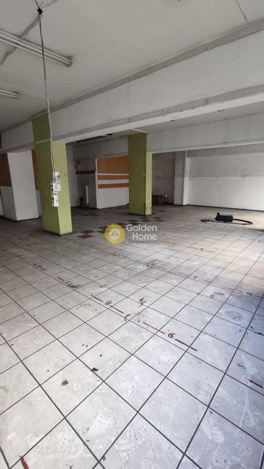 Office in Politechneio, Exarchia - Neapoli — Photo 1 of 11