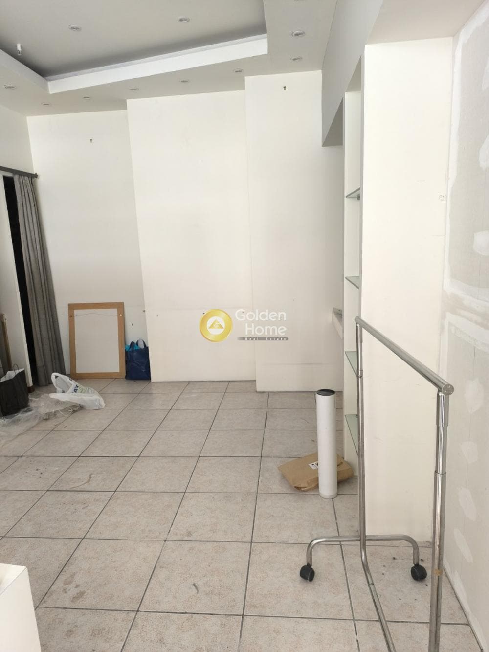 Retail Store in Politechnioupoli, Zografou — Photo 2 of 2