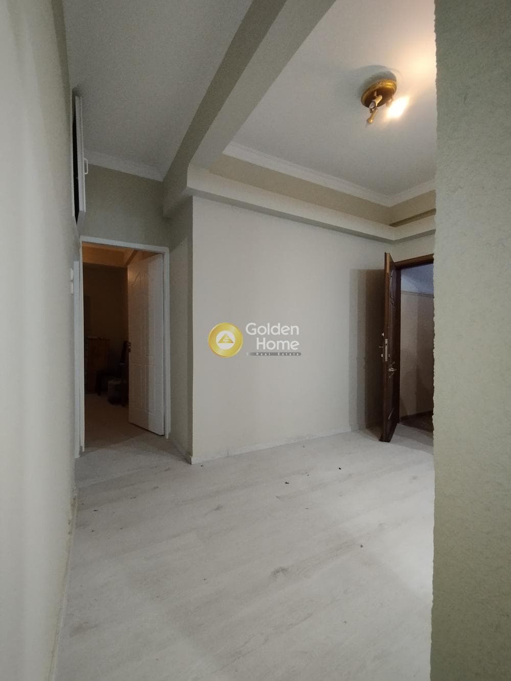 Apartment in Evaggelistria, Piraeus — Photo 2 of 27