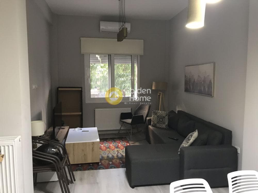 Apartment in Plateia Davaki, Kalithea — Photo 1 of 12