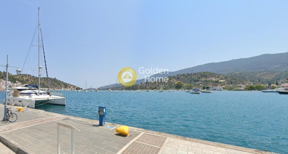 House in Galatas, Poros — Photo 1 of 13