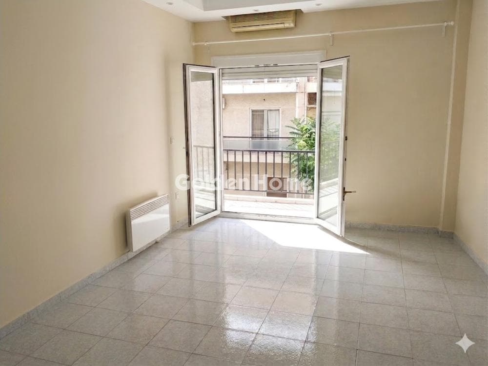 Apartment in Kaminia, Piraeus — Photo 15 of 52