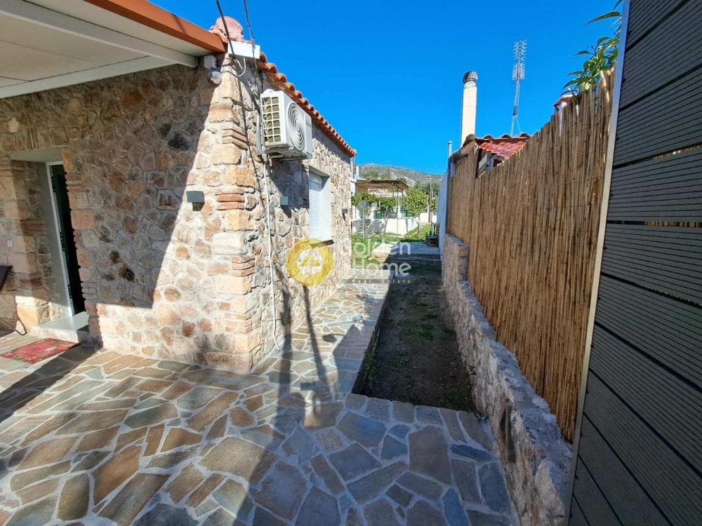 House in Giala, Salamina — Photo 18 of 27