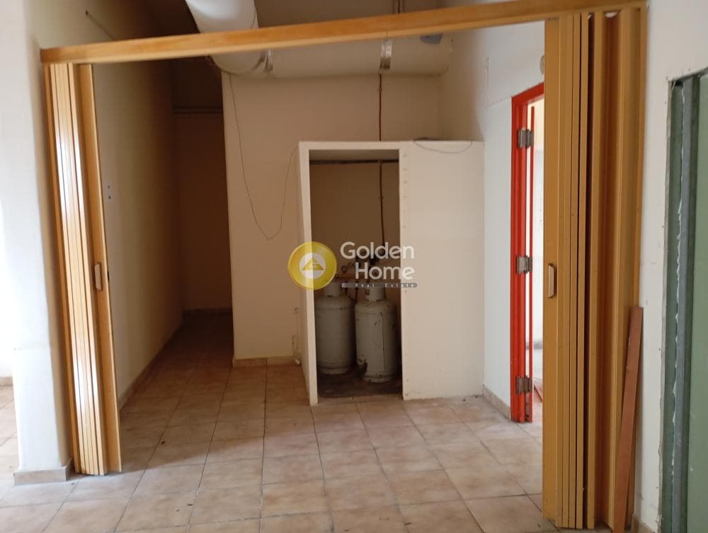 Retail Store in Perivolia, Galatsi — Photo 8 of 23