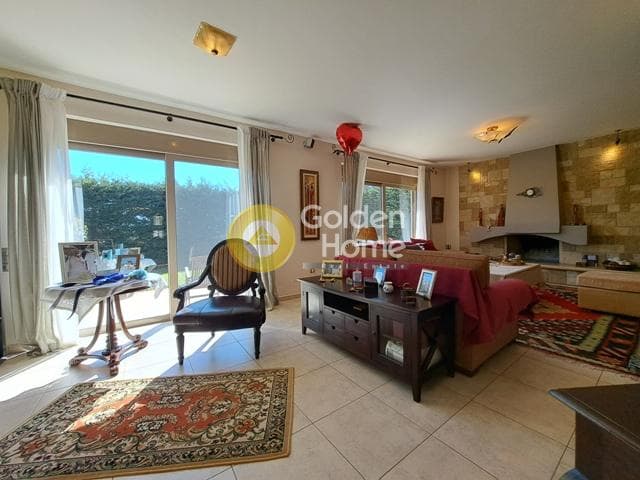 House in Kamariza, Lavrio — Photo 1 of 24