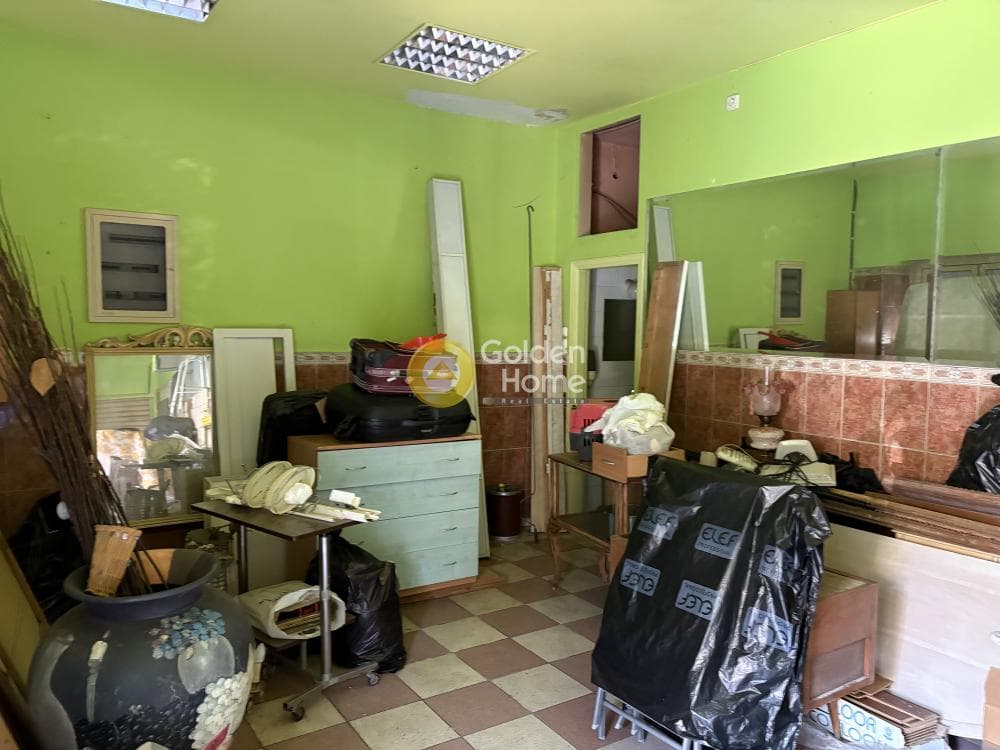 Retail Store in Chatzikiriakeio, Piraeus — Photo 4 of 6