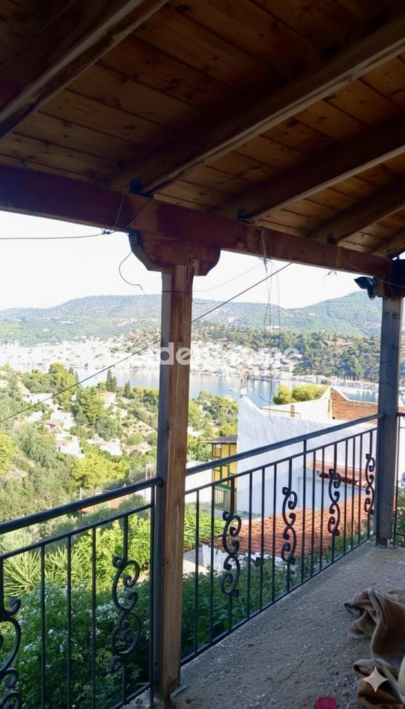 House in Galatas, Poros — Photo 4 of 9