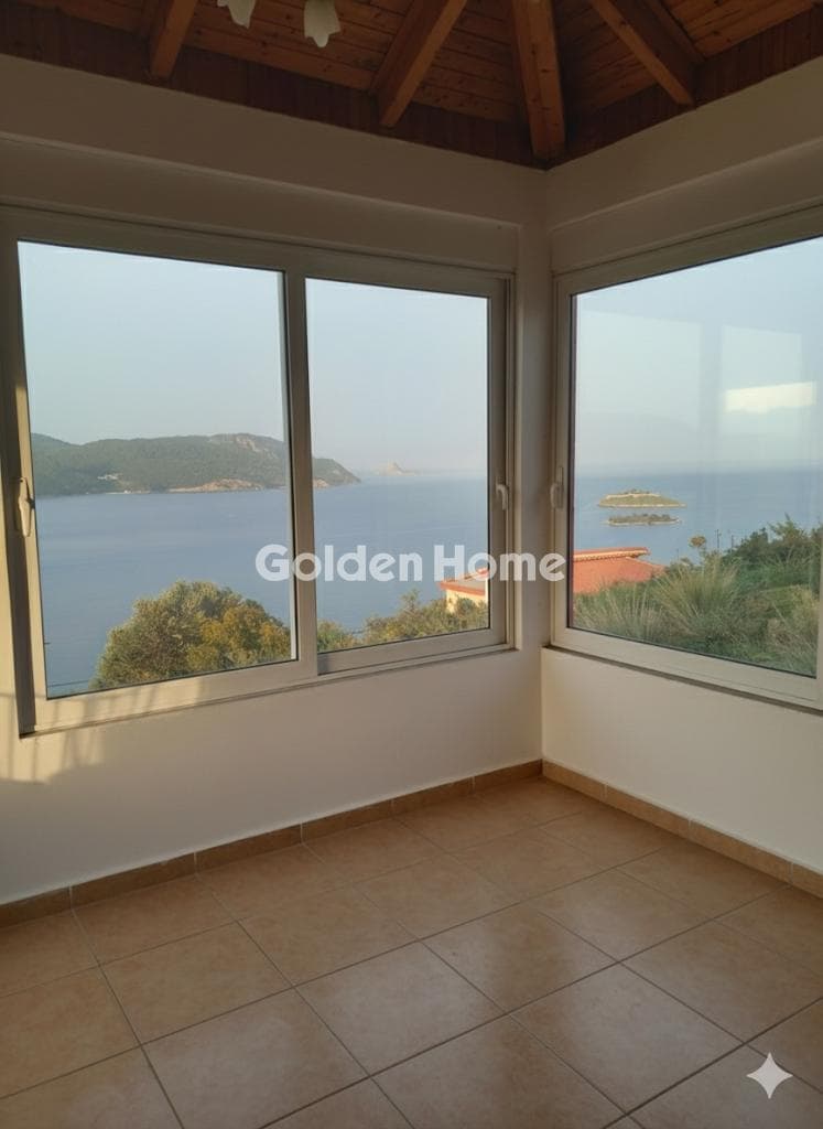 House in Galatas, Poros — Photo 2 of 9