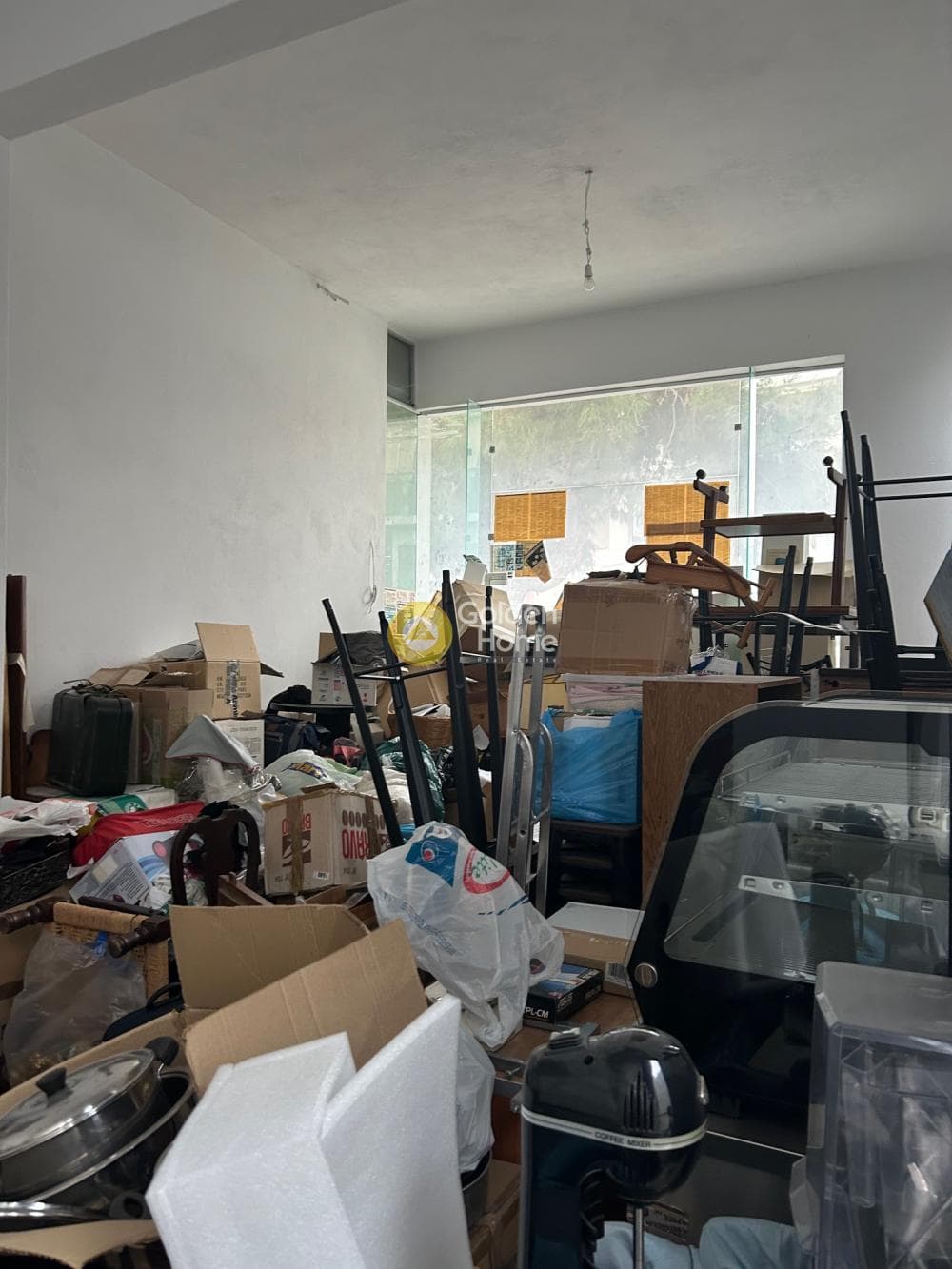 Retail Store in Panionia, Glyfada — Photo 1 of 2