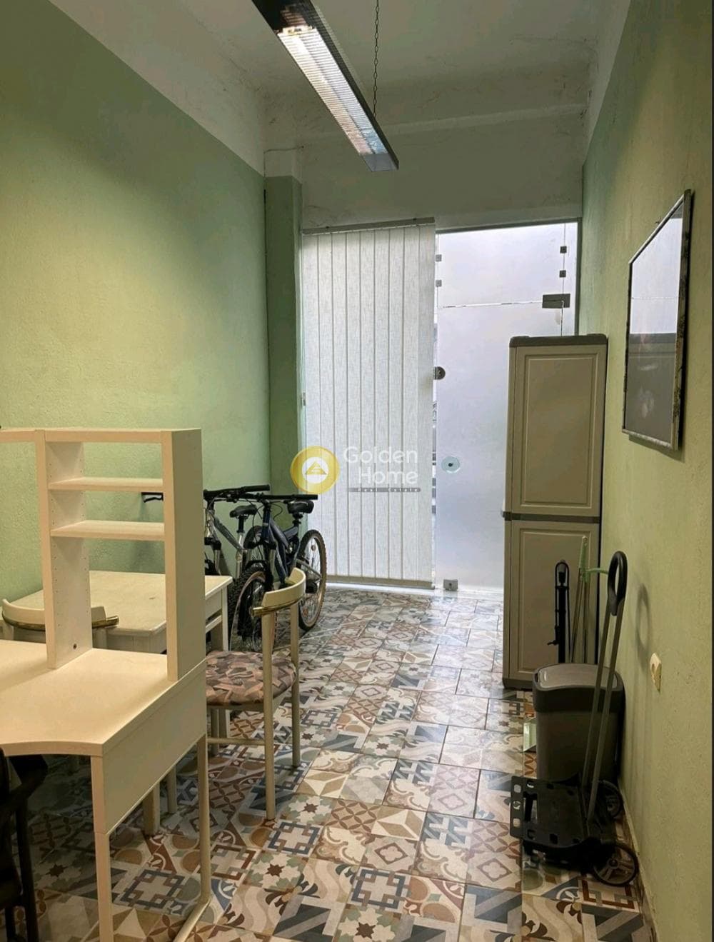 Retail Store in Terpsithea, Stavroupoli — Photo 1 of 11
