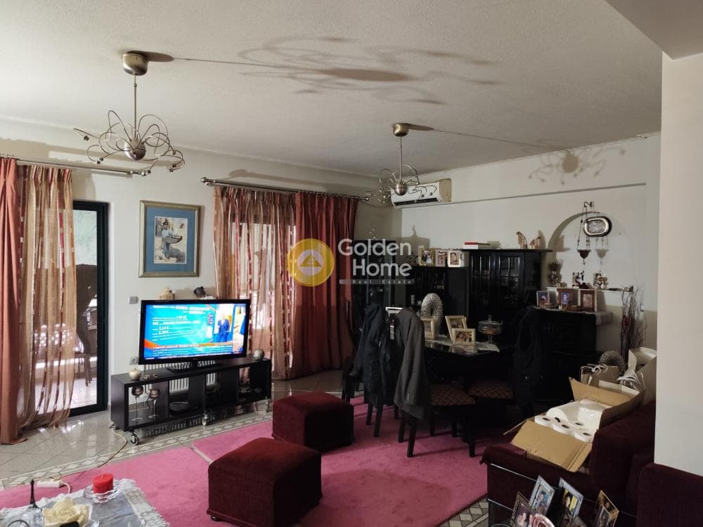 Apartment in Maniatika, Piraeus — Photo 2 of 22