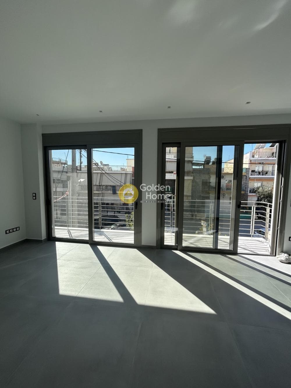 Apartment in Megala Sxoinia A, Acharnes — Photo 1 of 14