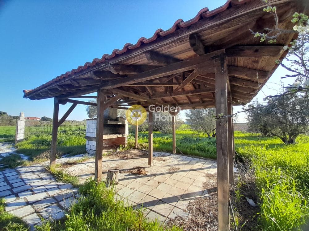 House in Center, Epanomi — Photo 1 of 26