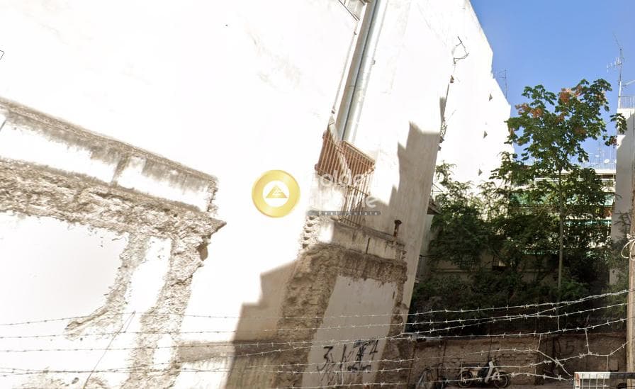 Οικόπεδο στην Όσιος Λουκάς, Πατήσια