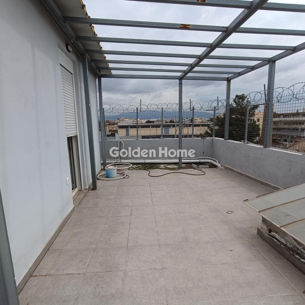Apartment in Agia Sofia, Piraeus — Photo 3 of 5