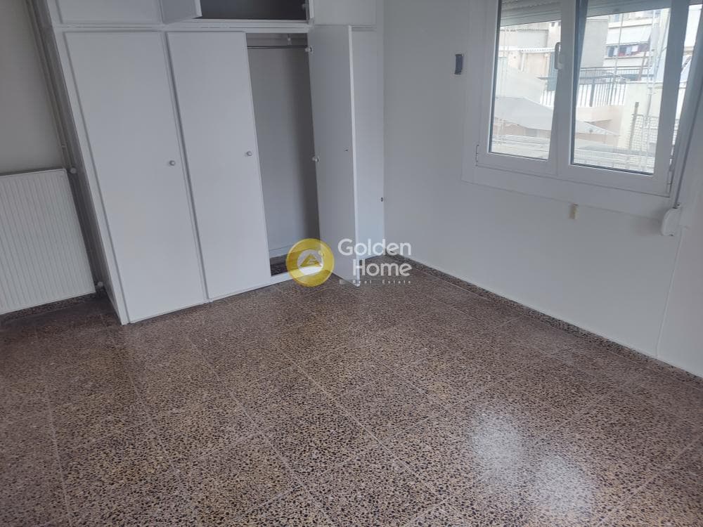 Apartment in Aspra Chomata, Nikaia — Photo 20 of 22
