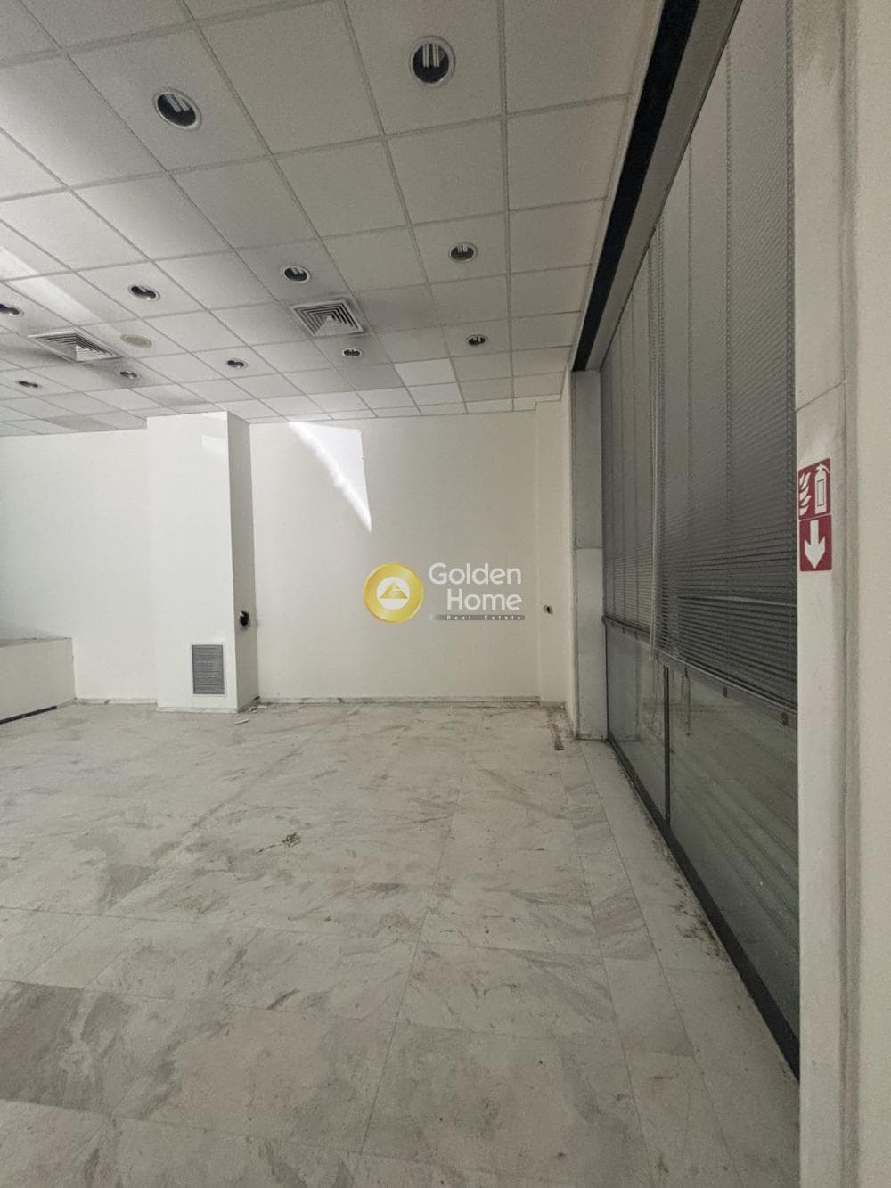 Retail Store in Panagitsa, Palaio Faliro — Photo 5 of 10