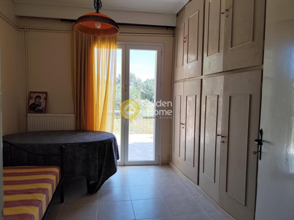 House in Galazia akti, Kalivia Thorikou — Photo 22 of 43