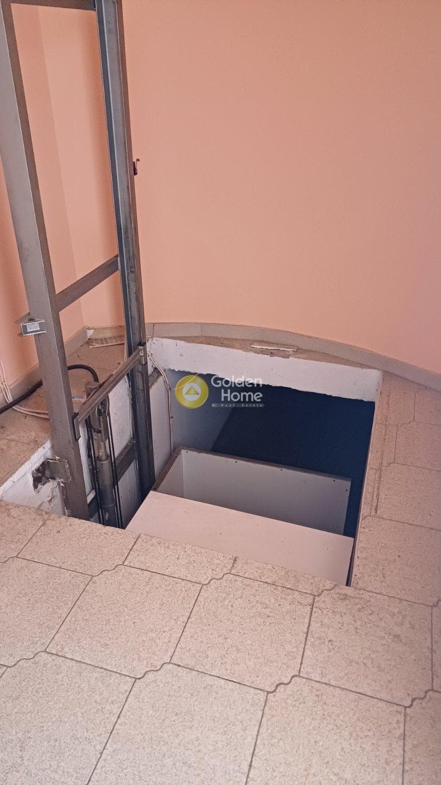 Κατάστημα στην Πολυκατοικίες, Αγία Βαρβάρα — Φωτογραφία 8 από 9