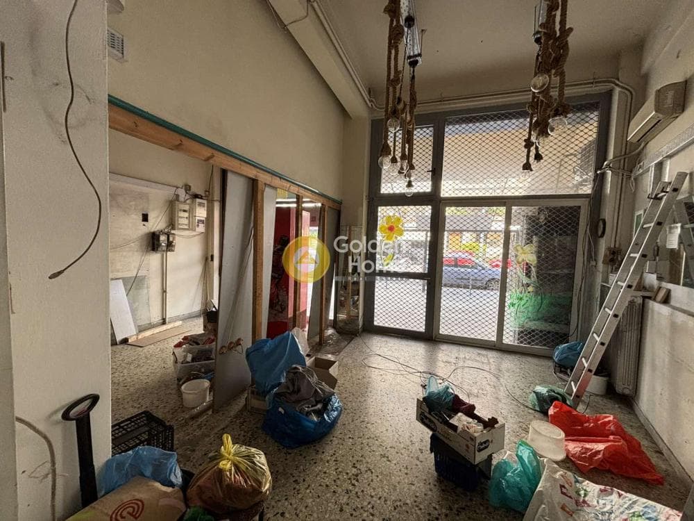 Κατάστημα στην Λαμπρινή, Γαλάτσι — Φωτογραφία 1 από 13