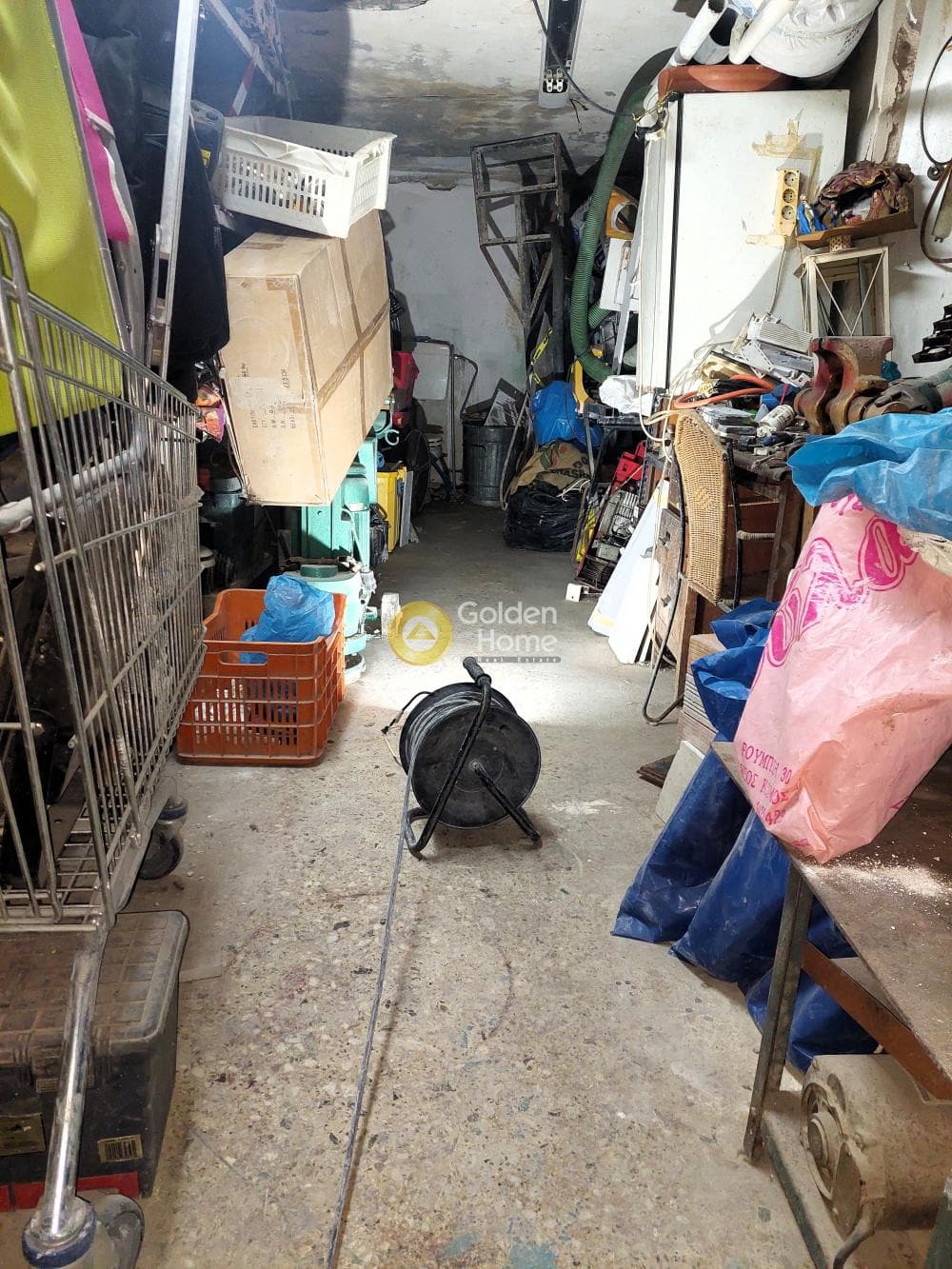 Warehouse in Agios Sostis, Neos Kosmos — Photo 3 of 6