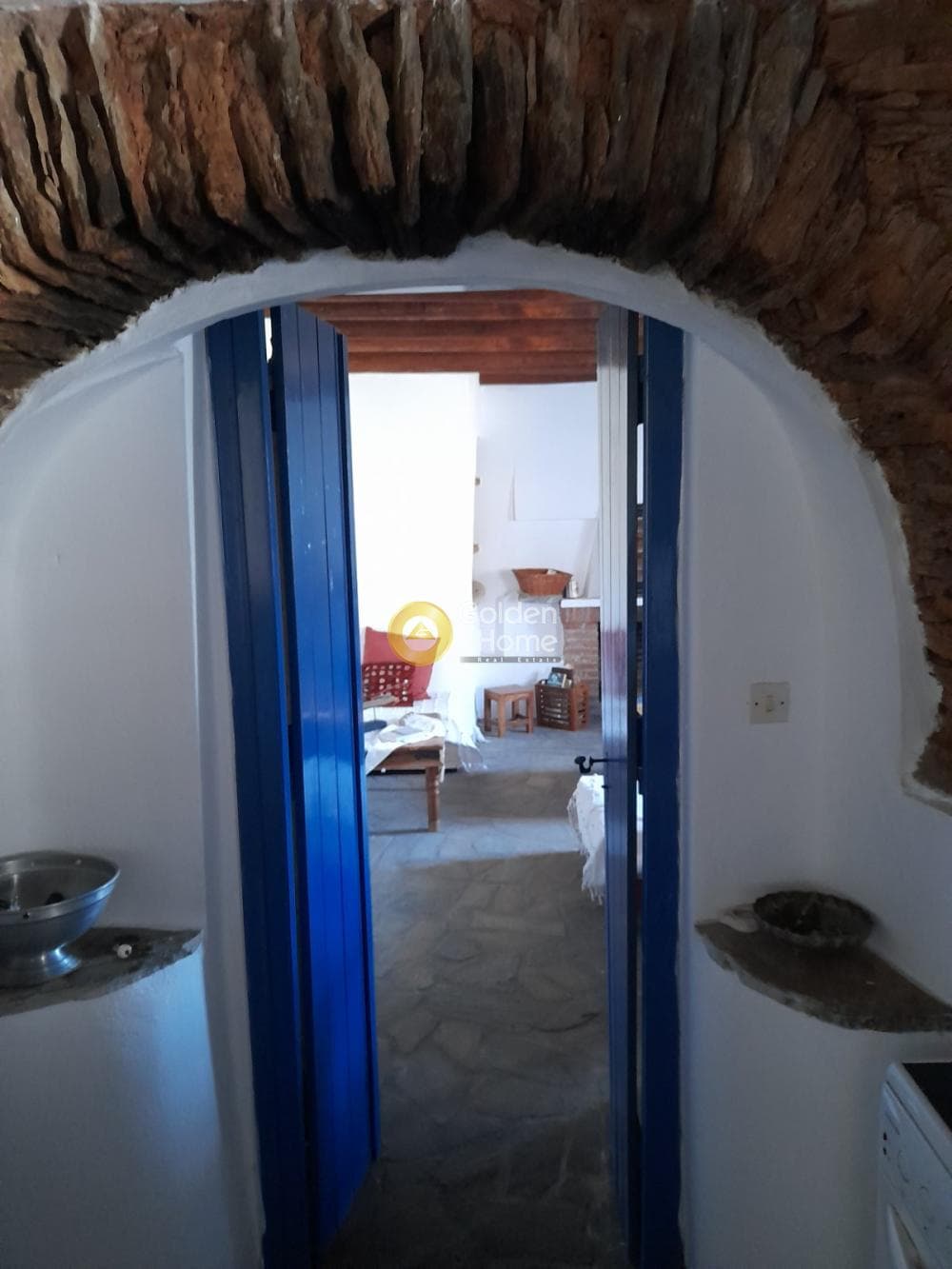 House in Kato Fellos, Andros — Photo 1 of 25