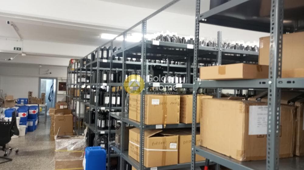 Βιομηχανικός Χώρος στην Λόφος Σκουζέ, Κολωνός - Κολοκυνθούς — Φωτογραφία 1 από 5