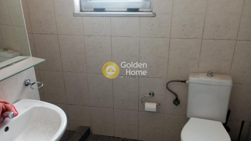 Βιομηχανικός Χώρος στην Λόφος Σκουζέ, Κολωνός - Κολοκυνθούς — Φωτογραφία 4 από 5