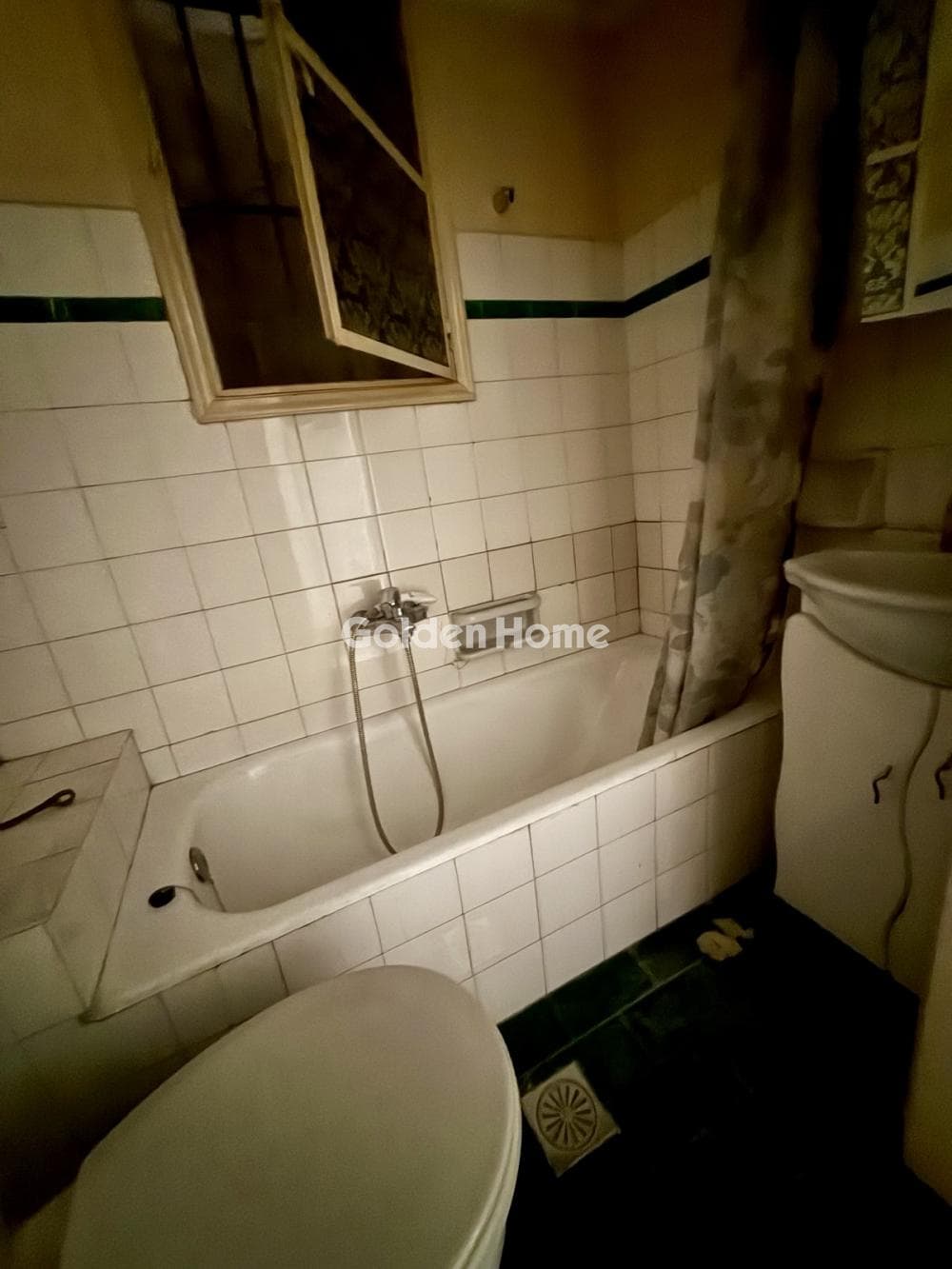 Apartment in Omonoia, Kentro — Photo 8 of 11