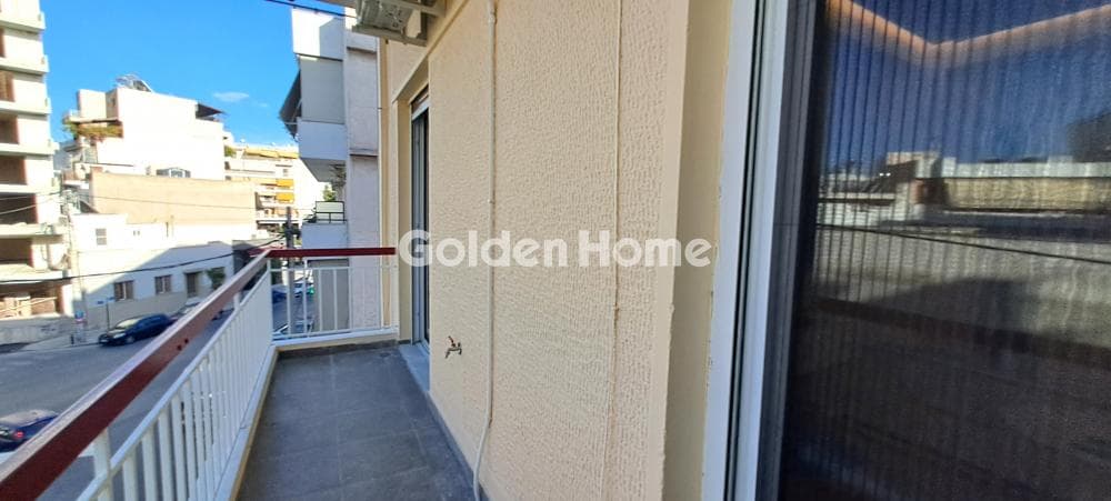 Apartment in Kaminia, Piraeus — Photo 3 of 19
