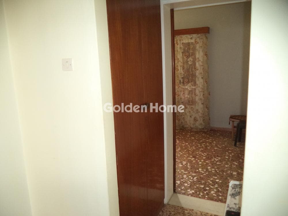 Apartment in Center, Aigio — Photo 6 of 20