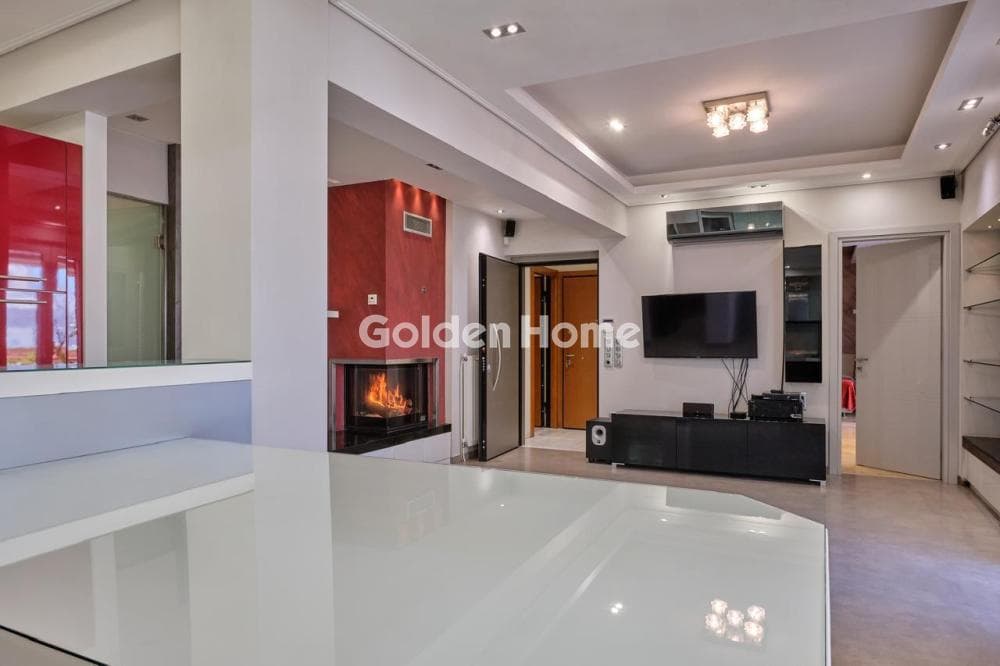 Apartment in Exarcheia, Exarchia - Neapoli — Photo 3 of 21