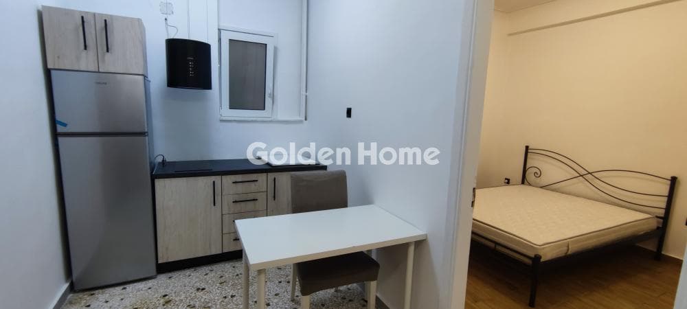 Apartment in Strefi, Exarchia - Neapoli — Photo 1 of 4