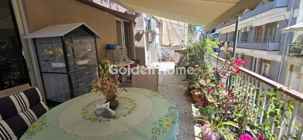 Apartment in Plateia Vathis, Kentro — Photo 1 of 15