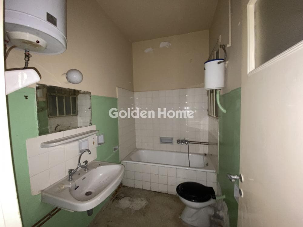 Apartment in Ravenia, Attiki — Photo 7 of 9