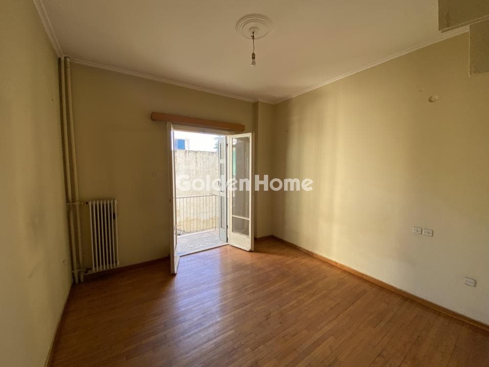 Apartment in Ravenia, Attiki — Photo 5 of 9