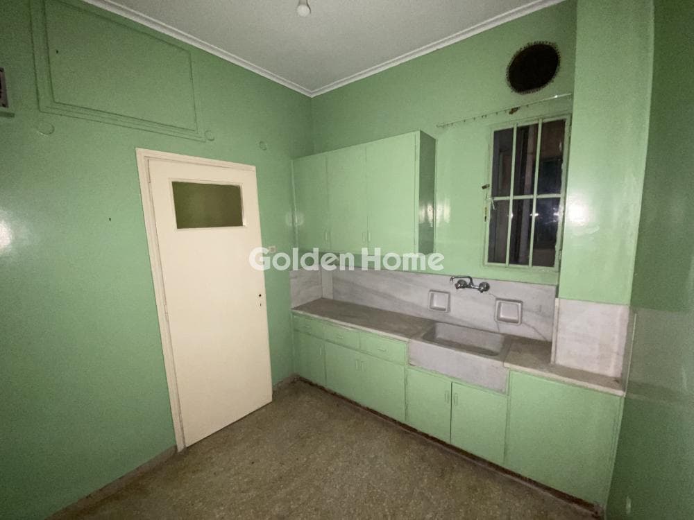 Apartment in Ravenia, Attiki — Photo 8 of 9