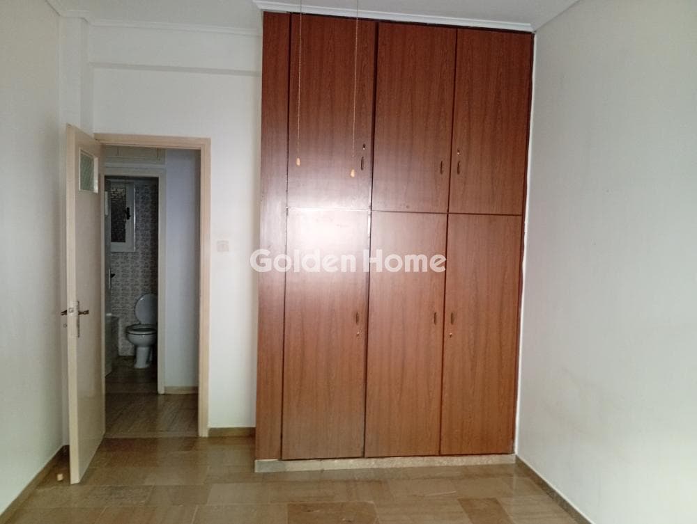 Apartment in akadimia Platonos, Kolonos - Kolokinthous — Photo 3 of 7