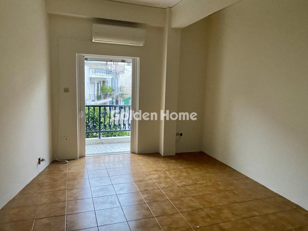 Apartment in Aspra Chomata, Peristeri — Photo 8 of 15