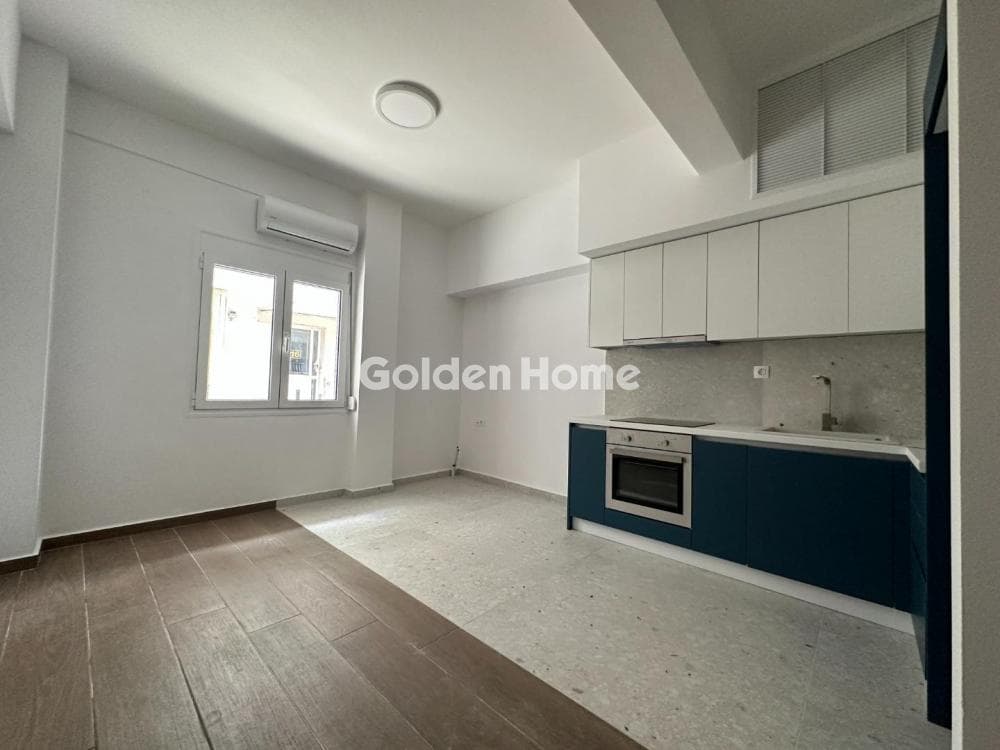 Apartment in Agios Vasileios, Piraeus — Photo 1 of 8